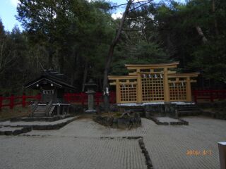 狭井神社